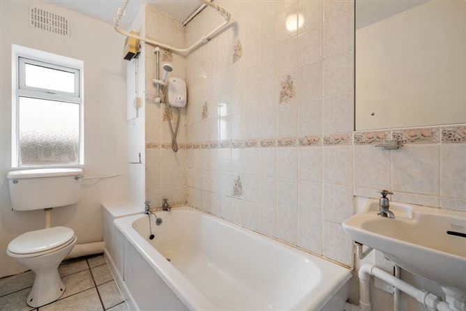 Apartment 62 Seapark, Mount Prospect Avenue, Clontarf, Dublin 3