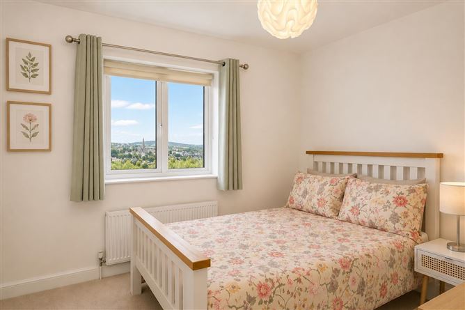 Photo 11 of 22 — 60 Rann Mor Meadows, Letterkenny, Co. Donegal