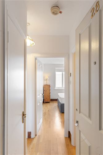 Photo 9 of 11 — 28 LINDSAY HOUSE, DEAN COURT, PATRICK STREET, Dublin 8, Dublin