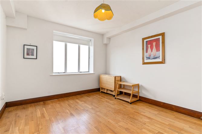 28 LINDSAY HOUSE, DEAN COURT, PATRICK STREET, Dublin 8, Dublin