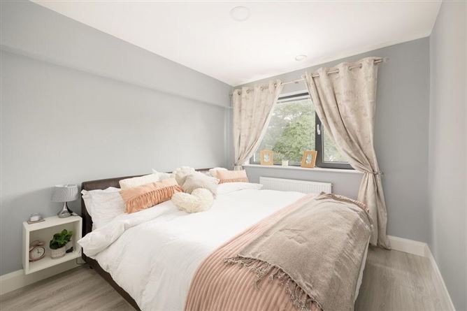1 The Glebe, Lucan, Dublin