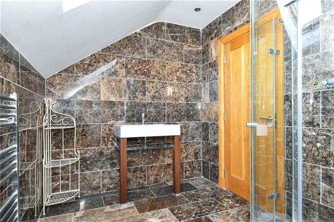 32 An Leac Lian, Barna, Co. Galway