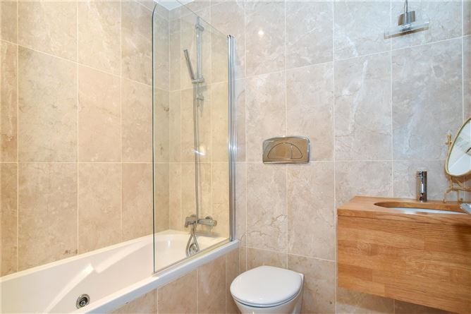 32 An Leac Lian, Barna, Co. Galway