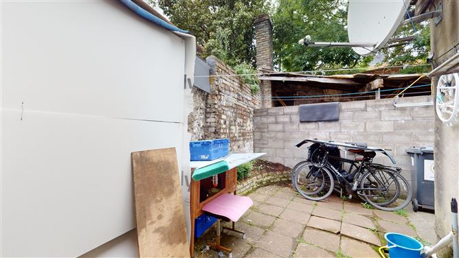 4 Glengarriff Parade, North Circular Road, Dublin 7