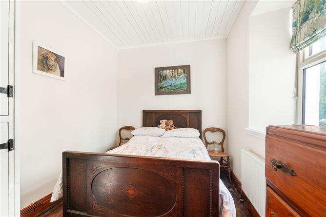 "Sweeneys Cottage", Tavnaghbeg, Straide, Foxford, Co. Mayo