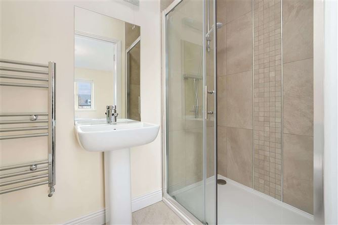 43 Rathmill Green, Rathcoole, Co. Dublin