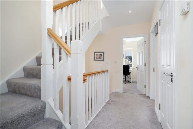 43 Rathmill Green, Rathcoole, Co. Dublin