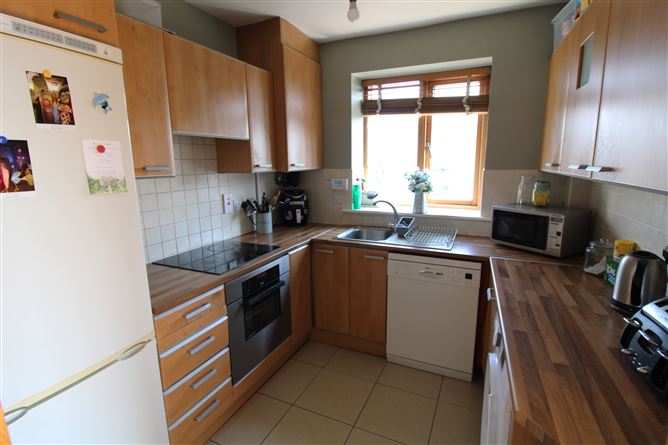 16 Swift Hall, Collegewood, Castleknock, Dublin 15