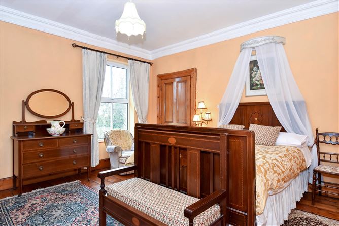 Waterfall Lodge, Claremount, Oughterard, Galway