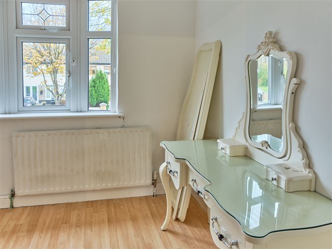 74 Oakwood Grove, Clondalkin,   Dublin 22