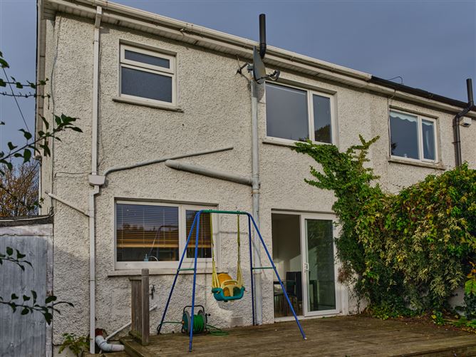 74 Oakwood Grove, Clondalkin,   Dublin 22