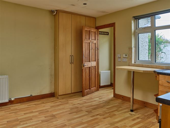 74 Oakwood Grove, Clondalkin,   Dublin 22