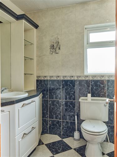 74 Oakwood Grove, Clondalkin,   Dublin 22