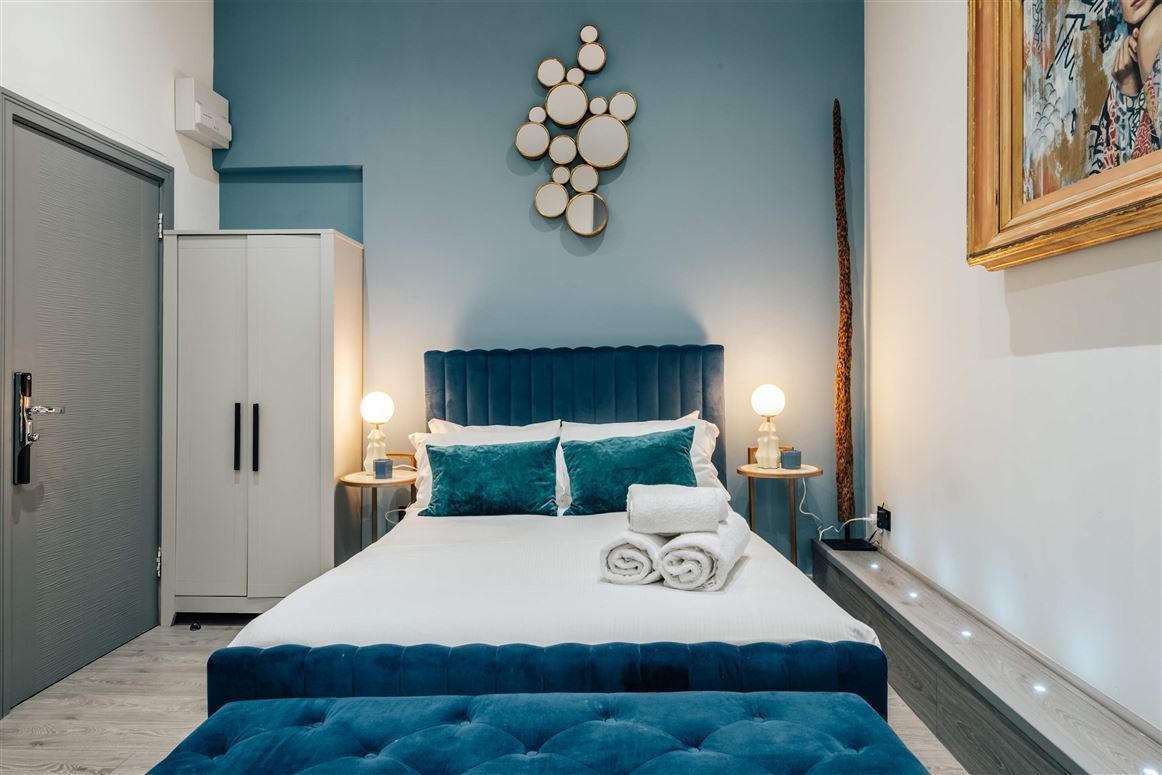 Courtly & Cosy,London,Greater London,United Kingdom