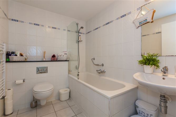 53 The Chandler, The Village Centre, Ashtown, Dublin 15