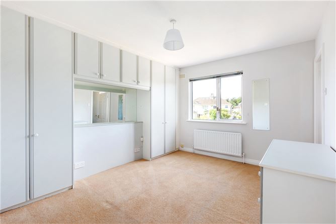48 Fosterbrook, Stillorgan Road, Co. Dublin