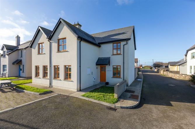 5 Echo Beach, Kilmore Quay, Wexford