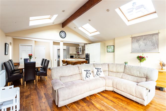 60 Foxwood, Rochestown, Cork