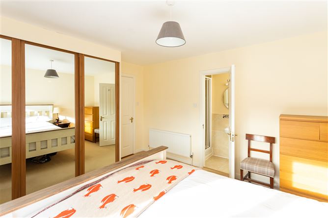 60 Foxwood, Rochestown, Cork