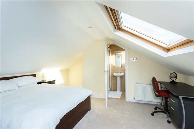 60 Foxwood, Rochestown, Cork