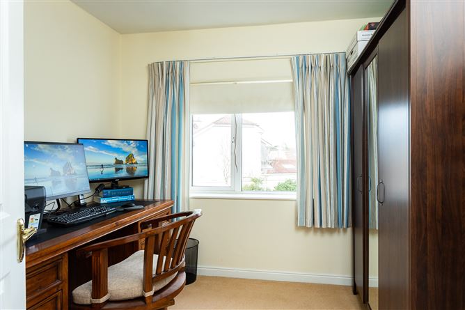60 Foxwood, Rochestown, Cork