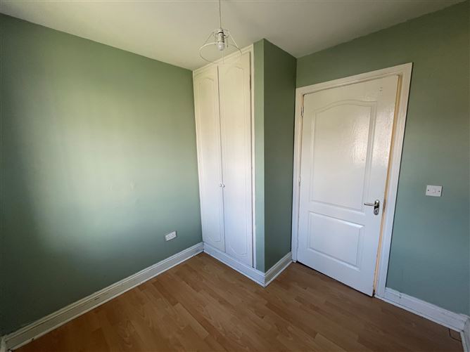 37 The Crescent, Fairfield Park, Co. Waterford
