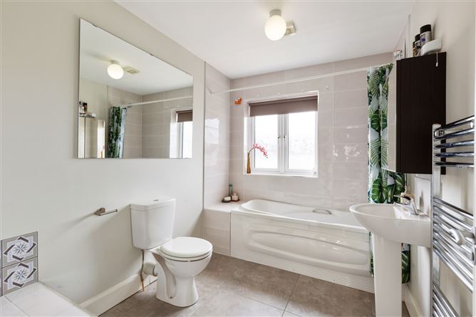 24 The Rise, Meadowvale, Arklow, Co. Wicklow