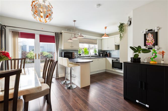 24 The Rise, Meadowvale, Arklow, Co. Wicklow