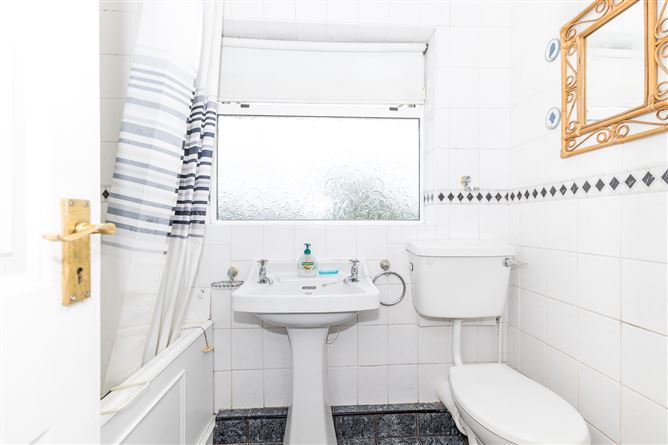 132 Elm Mount Avenue, Beaumont, Dublin 9