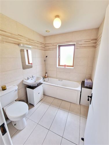 137 Acha Bhile, Lahinch Road, Ennis, Co. Clare