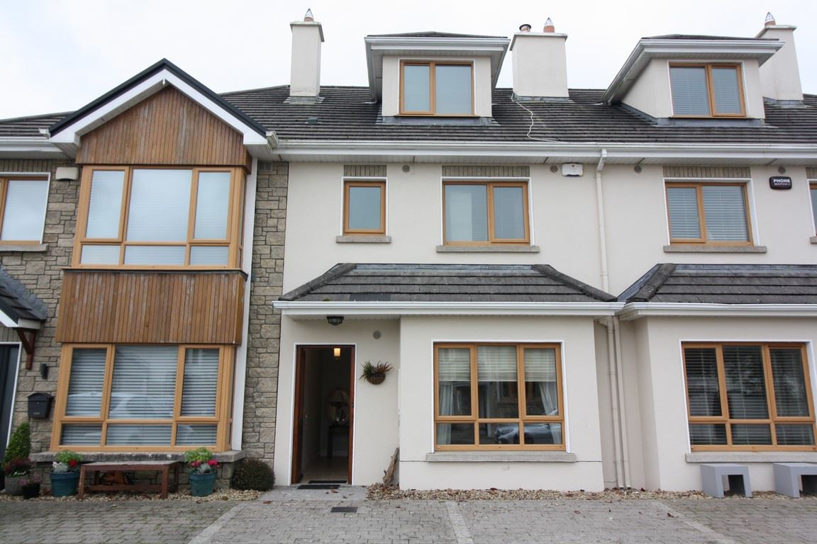 17 Drisin, Knocknacarra, Galway City