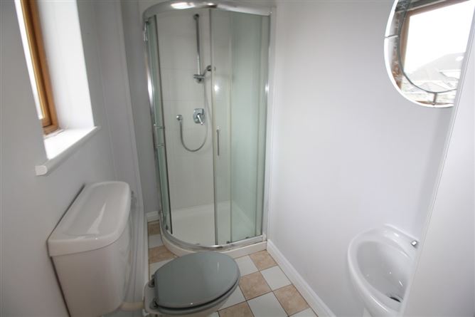 17 Drisin, Knocknacarra, Galway City