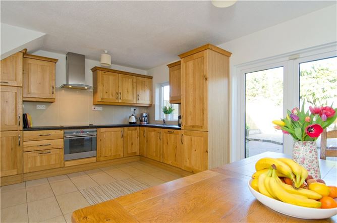 28 Castleknock Vale, Castleknock, Dublin 15