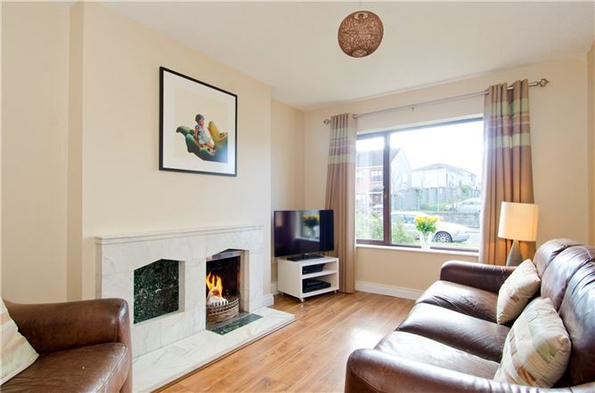 28 Castleknock Vale, Castleknock, Dublin 15
