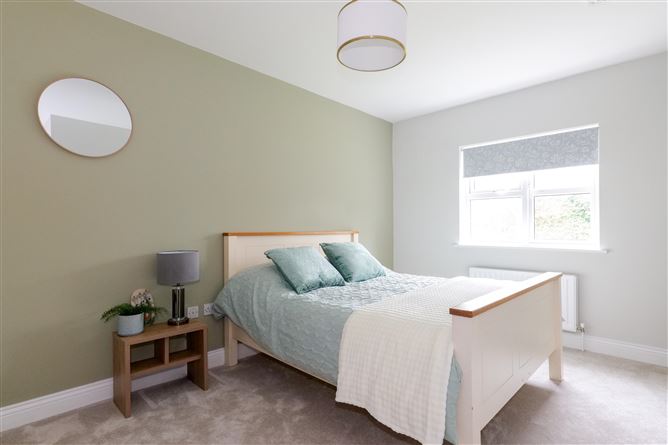 55 Cluain Riocaird, Headford Road, Galway