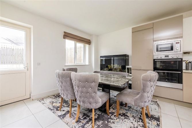 3 SHACKLETON PLACE, Tandy's Lane, Lucan, Dublin