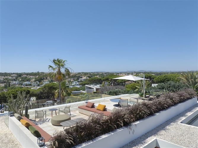 Francisca, Vale Do Lobo Resort, Algarve