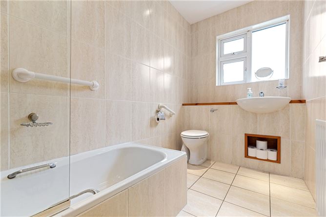 69 Ardagh Park, Blackrock, Co. Dublin