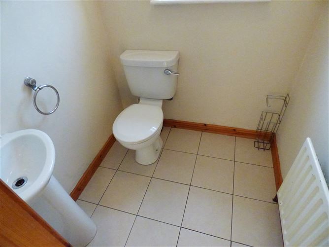 19 Claremount Manor, Claremorris, Mayo
