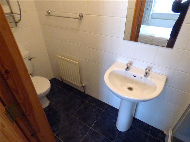 19 Claremount Manor, Claremorris, Mayo