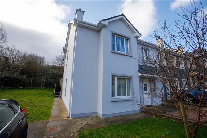 5 Castle Gardens, Castleconway, Killorglin, Co. Kerry