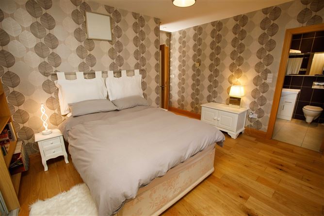 5 Castle Gardens, Castleconway, Killorglin, Co. Kerry