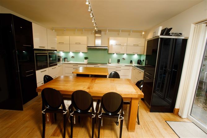 5 Castle Gardens, Castleconway, Killorglin, Co. Kerry