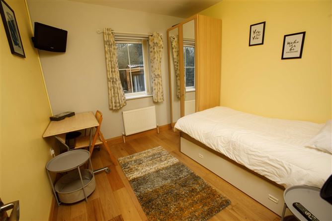 5 Castle Gardens, Castleconway, Killorglin, Co. Kerry