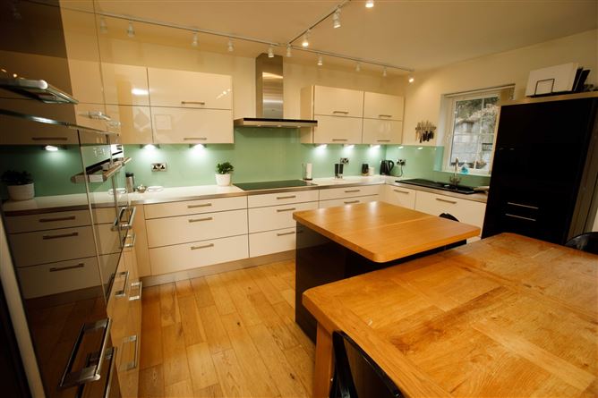 5 Castle Gardens, Castleconway, Killorglin, Co. Kerry