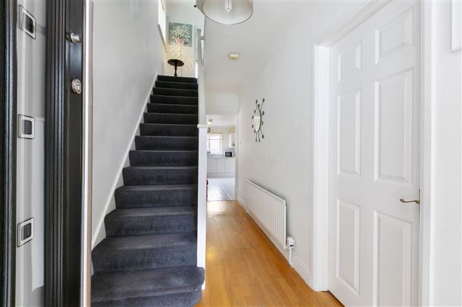 28 Ballyowen Drive, Lucan, Co. Dublin