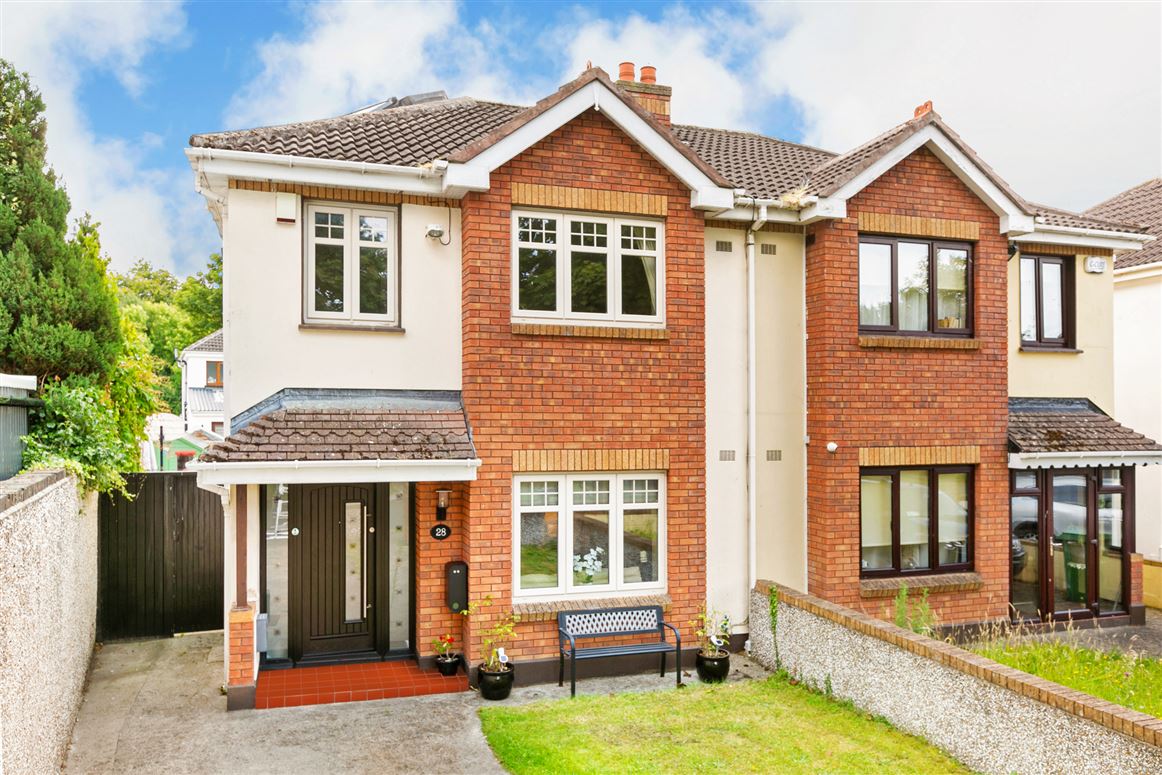28 Ballyowen Drive, Lucan, Co. Dublin
