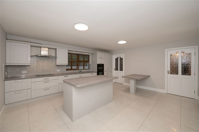 11 Carrigbán, Macroom, Co. Cork