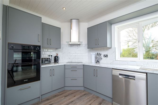 Hillview, Lisnagoorneen, Castletownroche, Mallow, Co. Cork