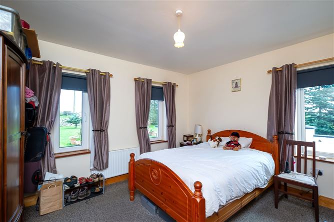 Hillview, Lisnagoorneen, Castletownroche, Mallow, Co. Cork